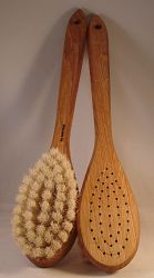 Oak Bath/Back Brush (long handle) (tampico)
